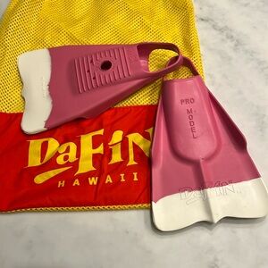 DaFin Pro Classic fins for ocean swimming.